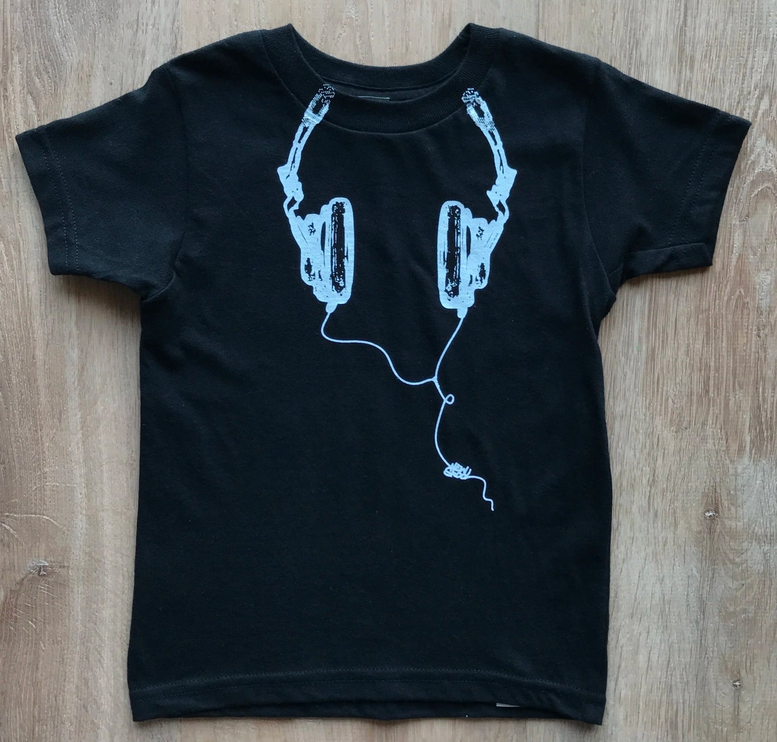 Classic Headphone Black Toddler Tee