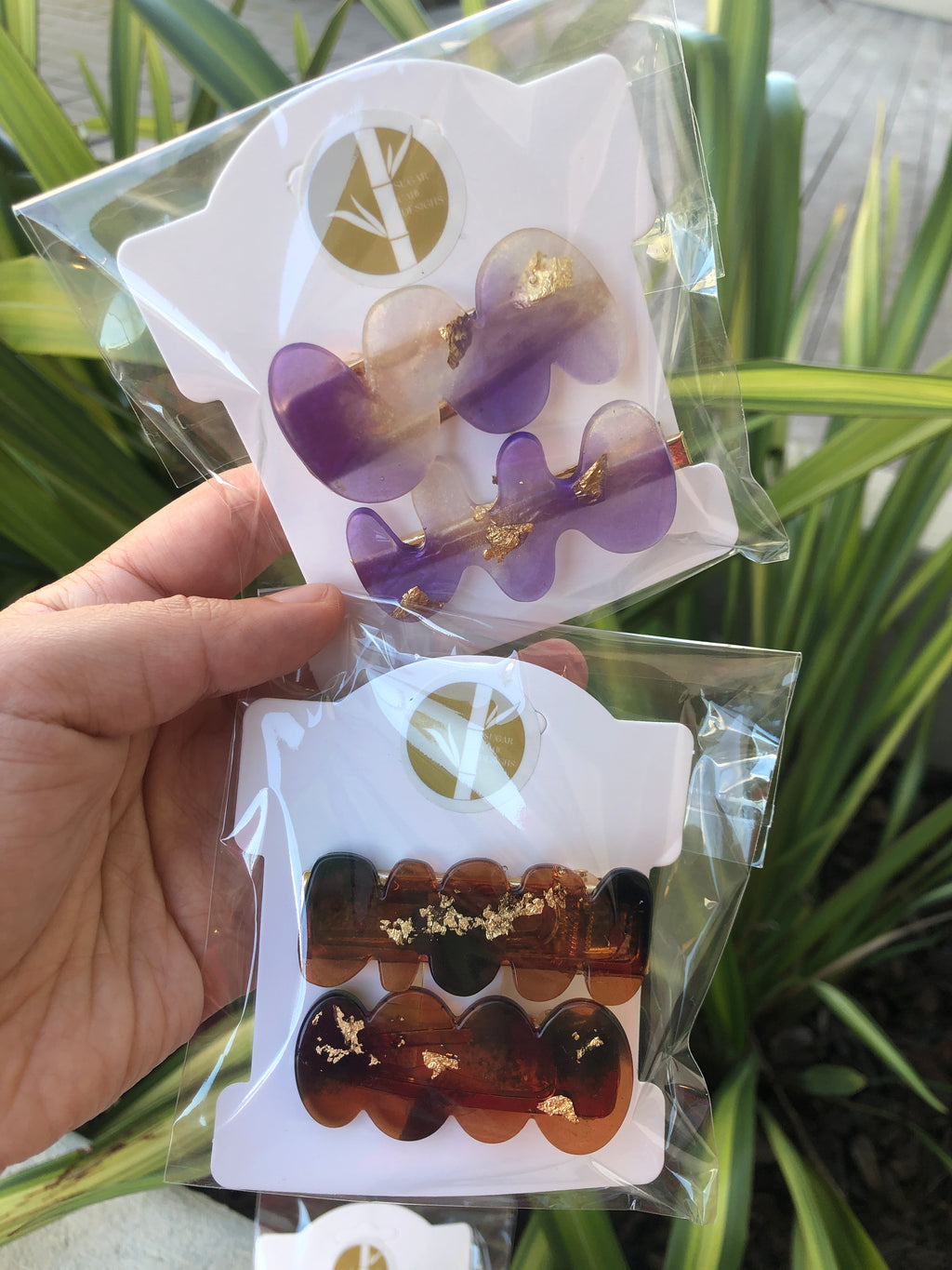 Resin clips