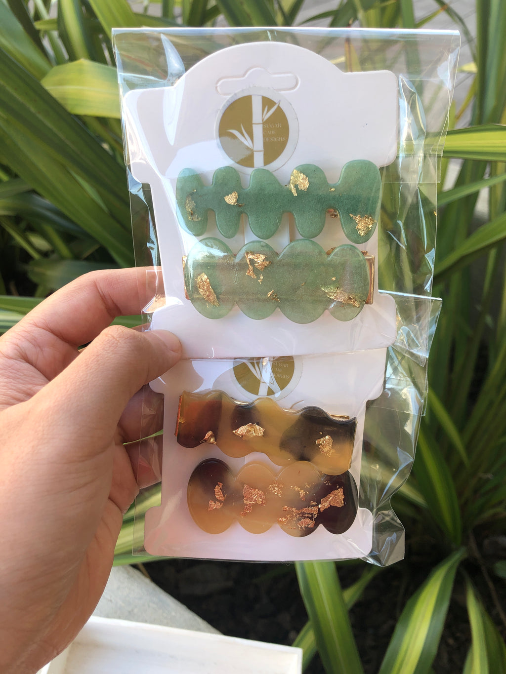 Resin clips