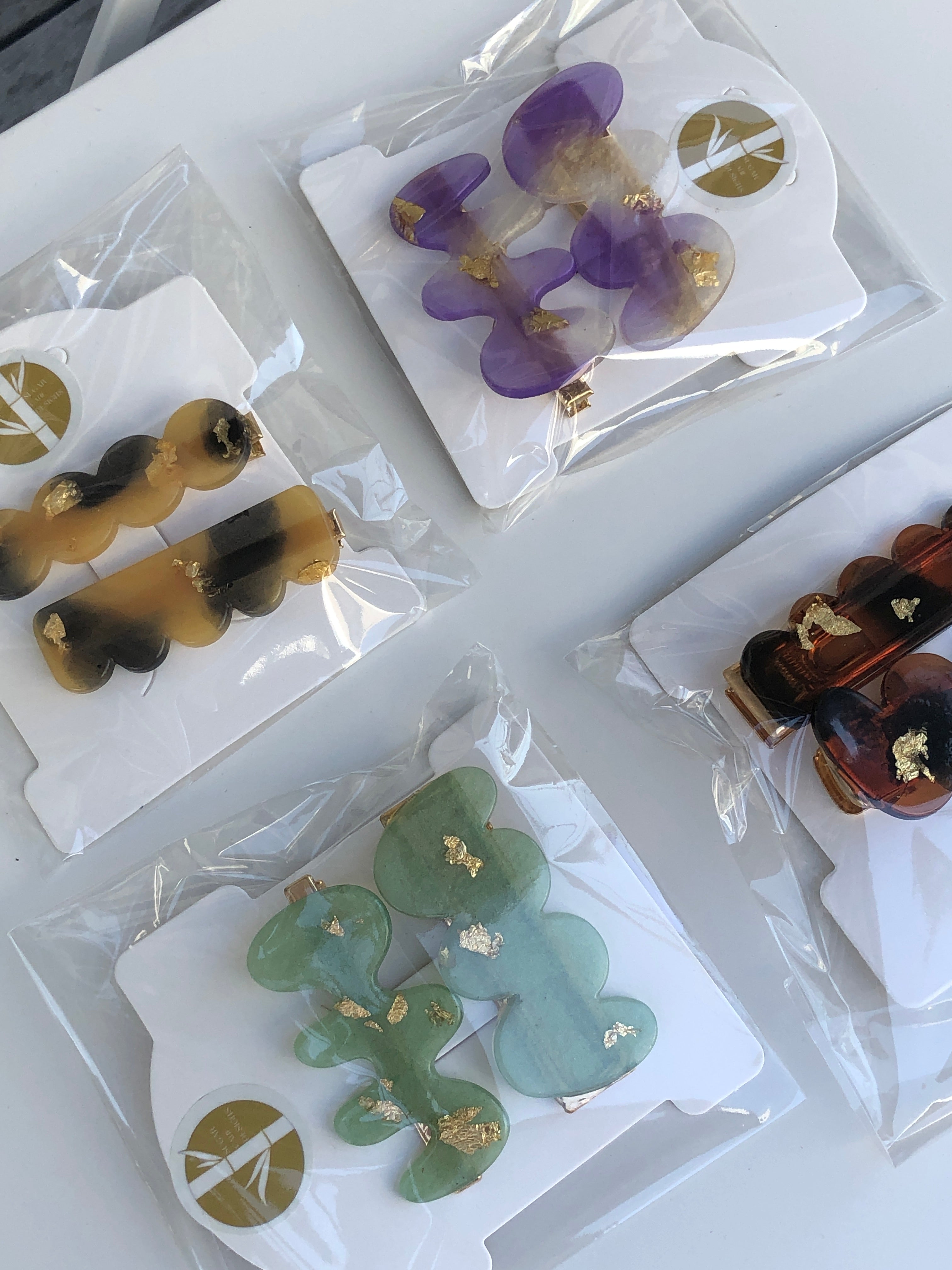 Resin clips