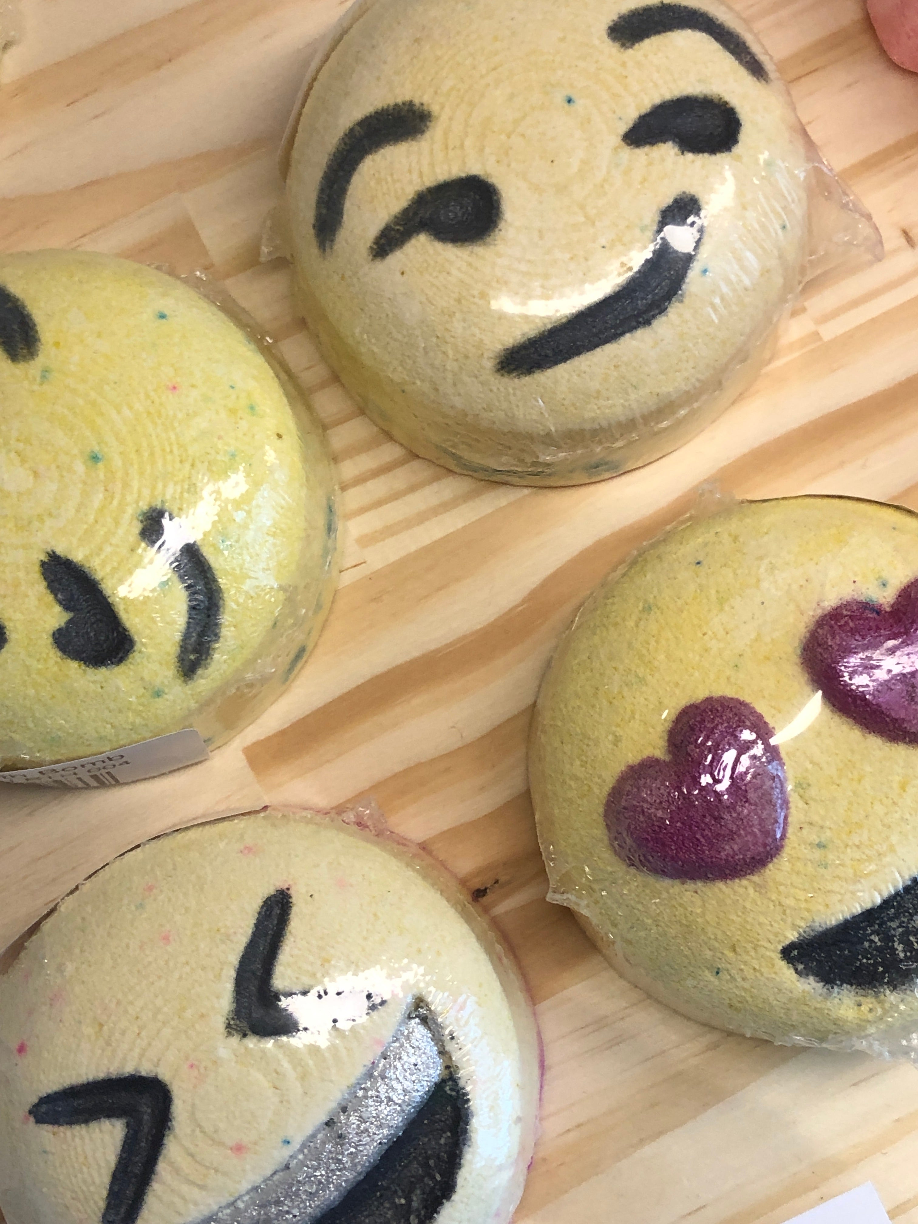 Emoji Bath Bomb